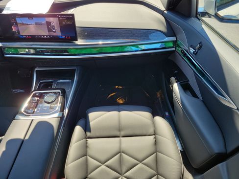 Used 2025 BMW 740i 740i image 15