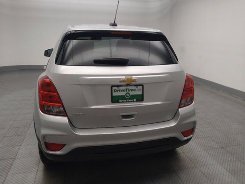 Used 2020 Chevrolet Trax LS w/ Tint and Cruise Package FWD image 6
