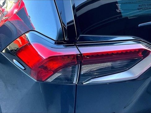 Used 2019 Toyota RAV4 Limited w/ Advanced Technology Package AWD/4WD image 22
