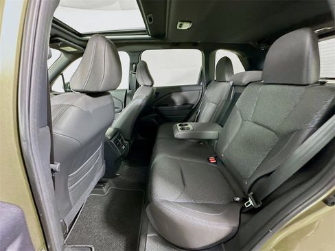 Used 2025 Subaru Forester Premium w/ Convenience Package #2 image 17