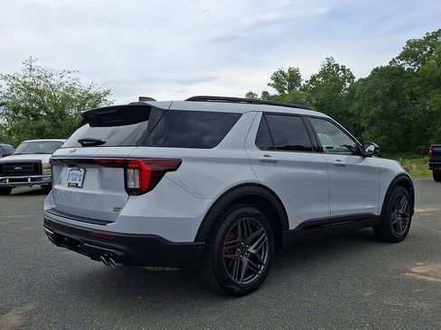 Used 2026 Ford Explorer ST w/ Sun And Sound Package AWD/4WD image 6