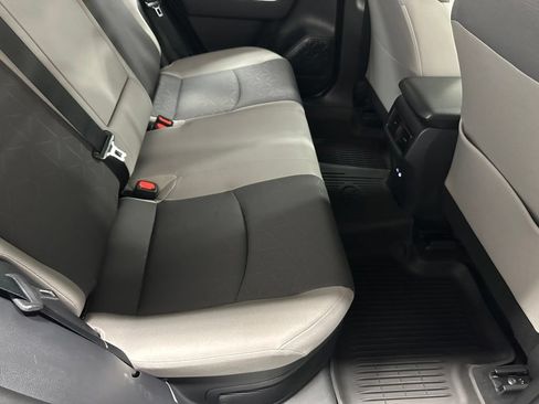 Used 2025 Toyota RAV4 XLE AWD/4WD image 53