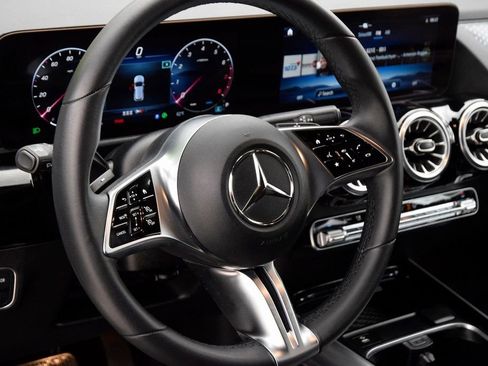 Used 2026 Mercedes-Benz GLA 250 image 19