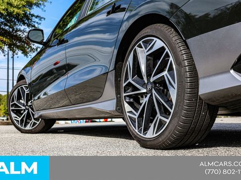 Used 2024 Hyundai Ioniq 6 SEL image 16