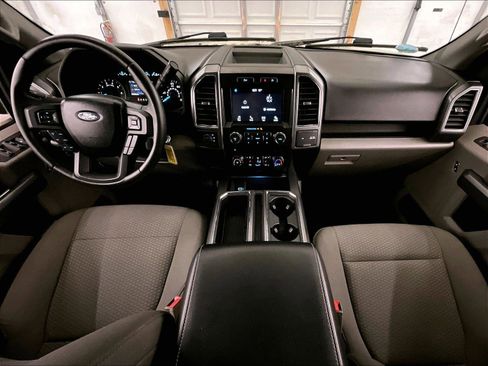 Used 2018 Ford F150 XLT w/ Equipment Group 302A Luxury AWD/4WD image 14
