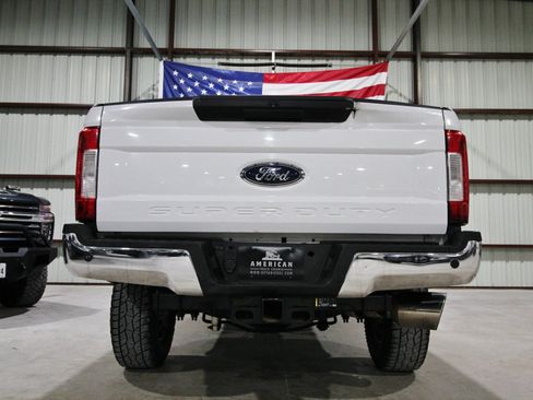 Used 2017 Ford F350 XLT w/ XLT Value Package AWD/4WD image 9