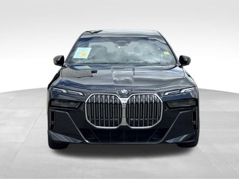 Certified 2023 BMW 760i xDrive AWD/4WD image 12