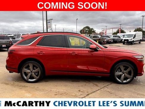 Used 2022 Genesis GV70 2.5T w/ Sport Prestige Package image 2