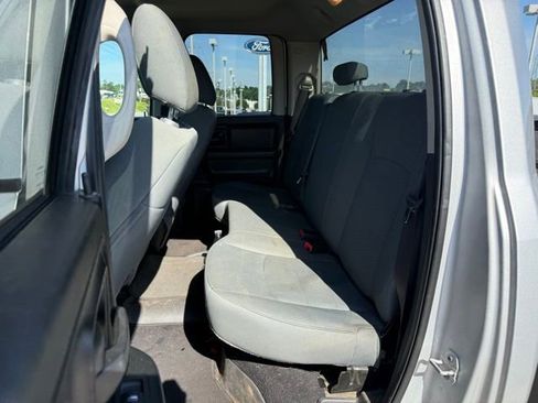 Used 2018 RAM 1500 Express AWD/4WD image 14