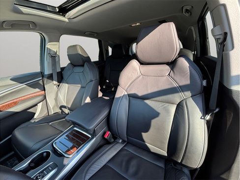 Used 2020 Acura MDX SH-AWD image 16