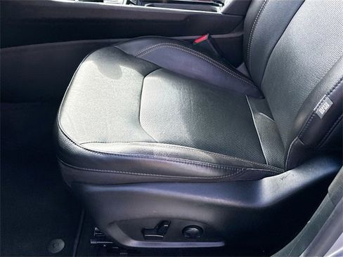 Certified 2023 Jeep Compass Limited w/ Sun and Sound Group image 18