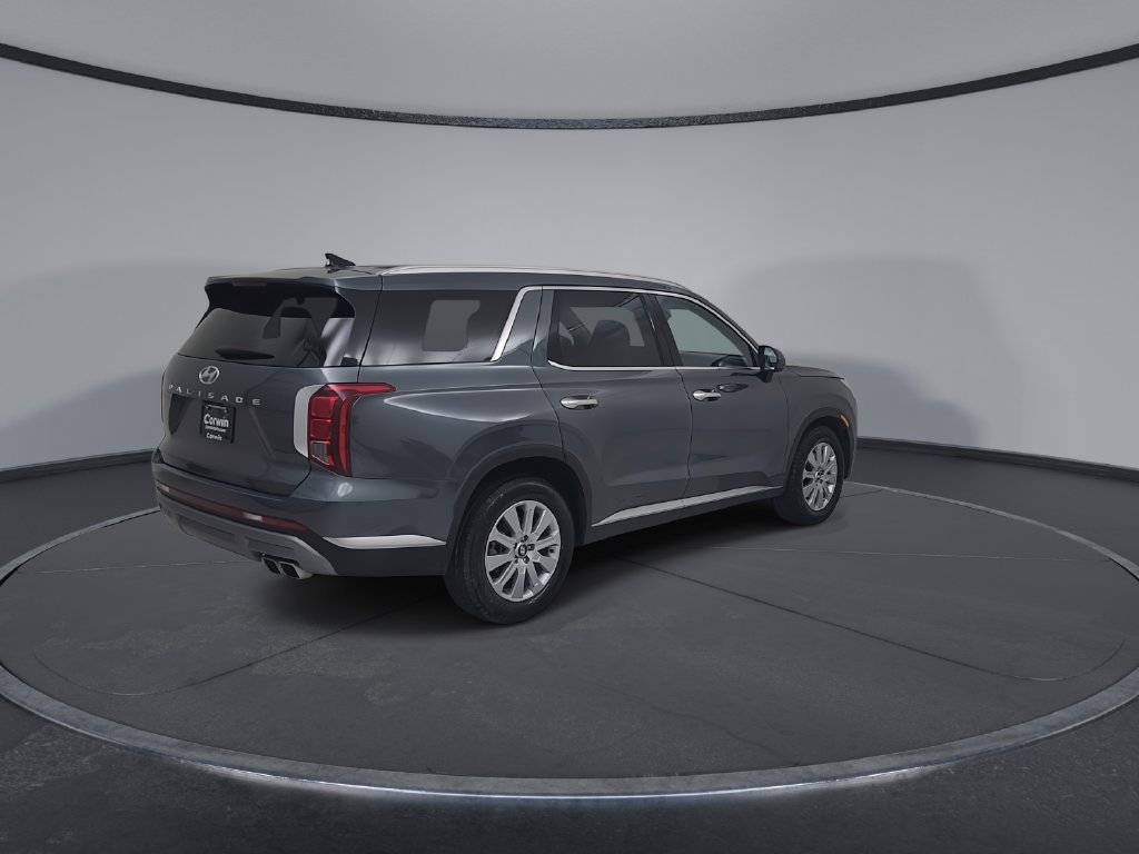Used 2025 Hyundai Palisade SEL FWD image 17
