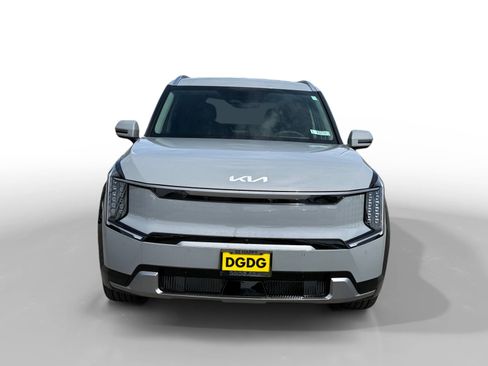 New 2026 Kia EV9 Land image 8