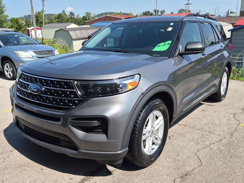 Used 2021 Ford Explorer XLT RWD image 7