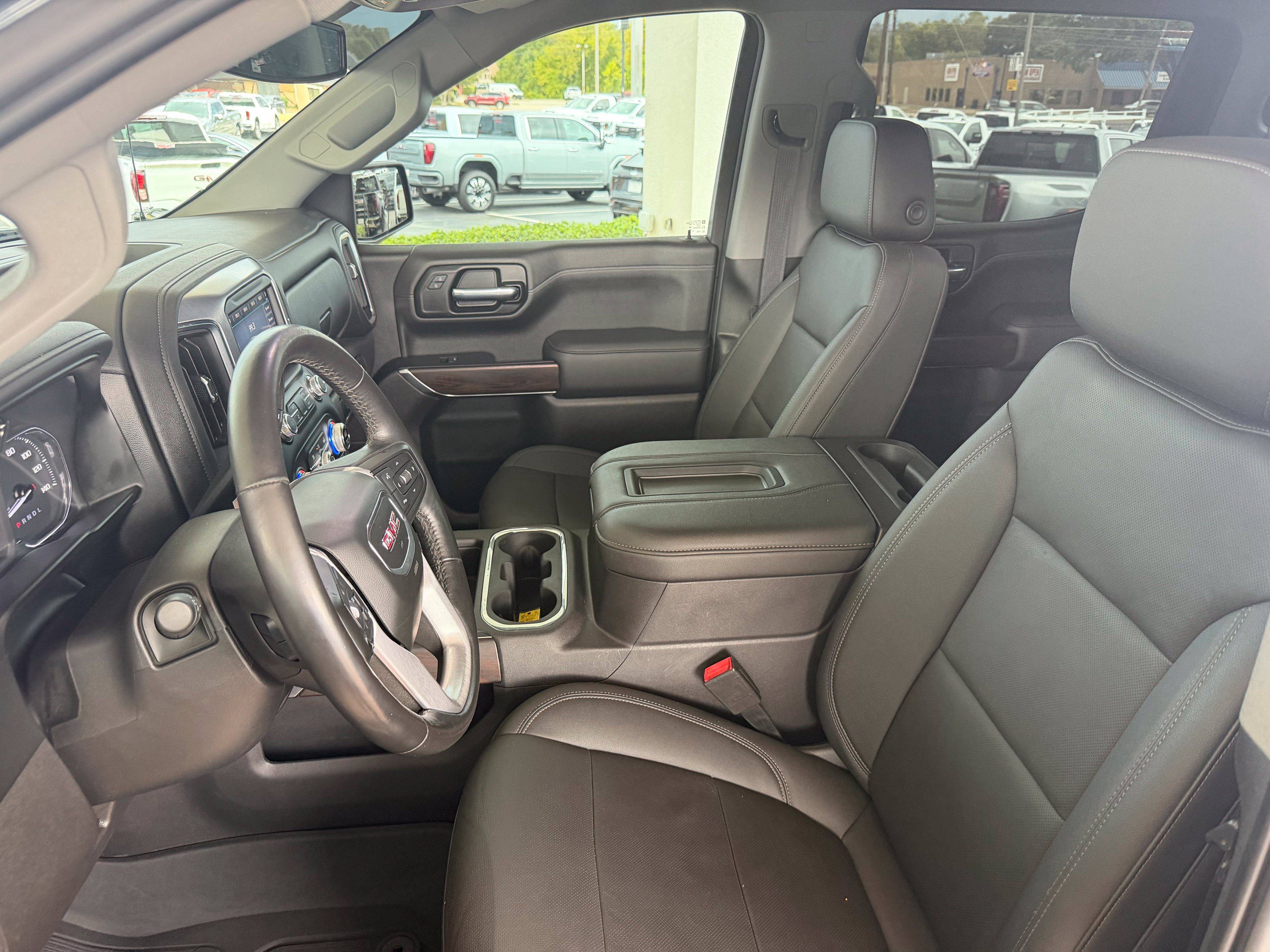 Used 2021 GMC Sierra 1500 SLT AWD/4WD image 32