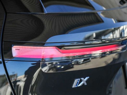 Used 2025 BMW iX xDrive50 w/ Premium Package image 9