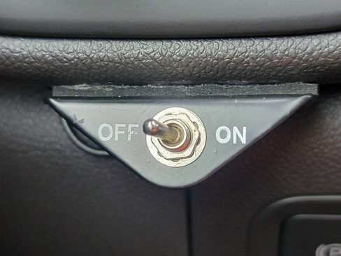 Used 2019 Chevrolet Silverado 1500 Custom Trail Boss w/ Custom Convenience Package image 26