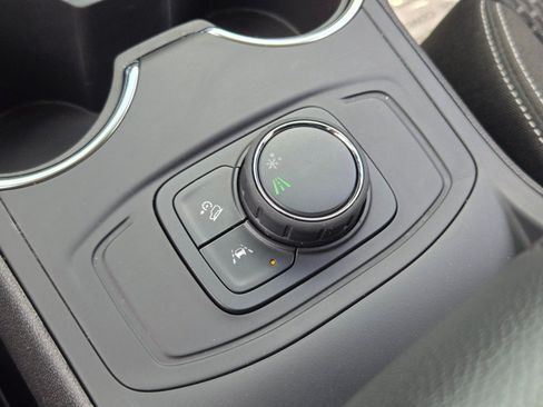 Certified 2024 GMC Terrain SLE FWD image 29