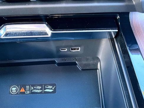 Used 2026 GMC Yukon Denali w/ Denali Reserve Package image 24