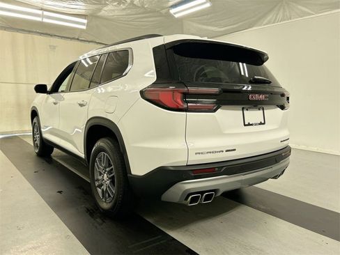 New 2025 GMC Acadia Elevation image 27