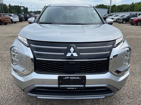 Used 2025 Mitsubishi Outlander SE AWD/4WD image 6