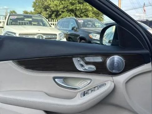 Used 2015 Mercedes-Benz C 300 4MATIC Sedan image 18