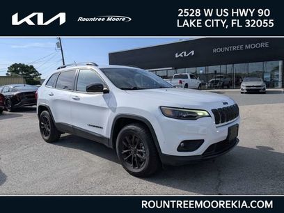 Used 2023 Jeep Cherokee Altitude Lux