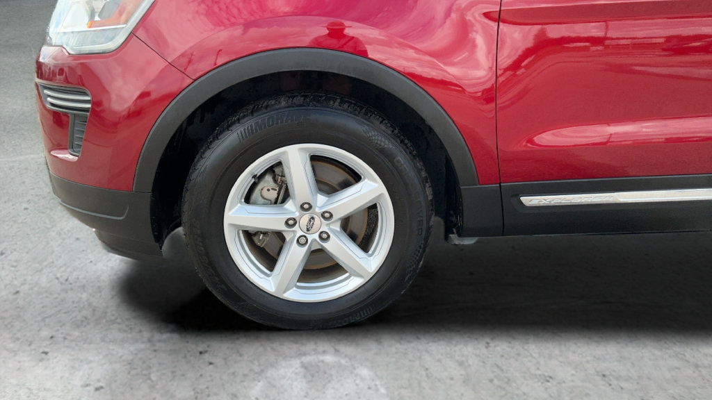 Used 2019 Ford Explorer XLT FWD image 23