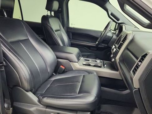 Used 2019 Ford Expedition XLT w/ Equipment Group 201A RWD image 22