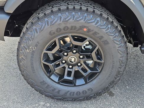 New 2026 Ford Bronco Badlands AWD/4WD image 17