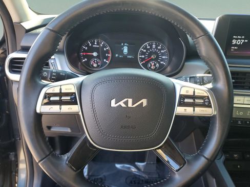 Used 2022 Kia Telluride S image 19