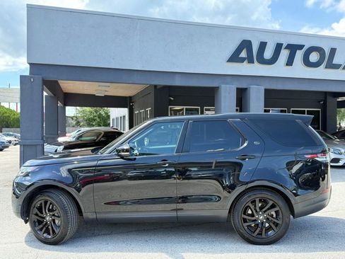 Used 2019 Land Rover Discovery SE image 2