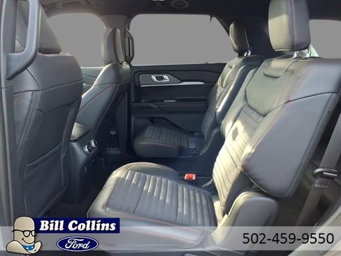 New 2026 Ford Explorer ST-Line w/ ST-Line Street Pack image 5