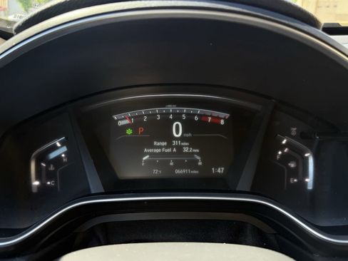 Used 2017 Honda CR-V Touring image 11