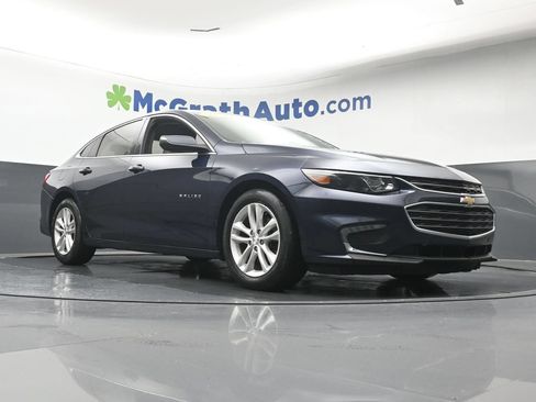 Used 2018 Chevrolet Malibu LT w/ Leather Package FWD image 26