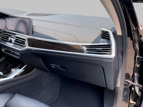 Used 2020 BMW X7 xDrive40i AWD/4WD image 17