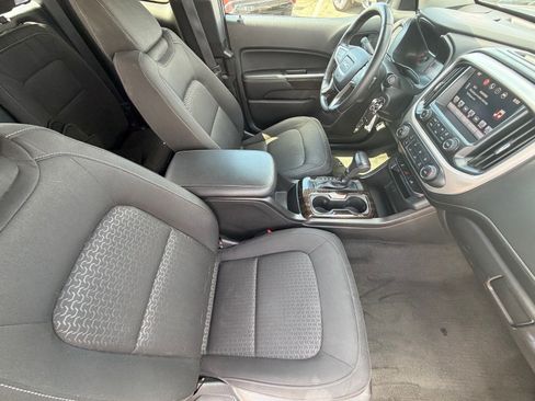 Used 2016 GMC Canyon SLE RWD image 11