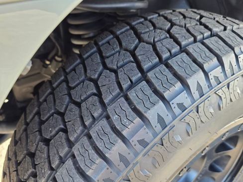 Used 2022 Toyota 4Runner TRD Off-Road Premium AWD/4WD image 14