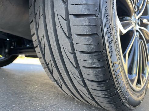 Used 2017 Toyota Corolla SE w/ SE Premium Package image 18