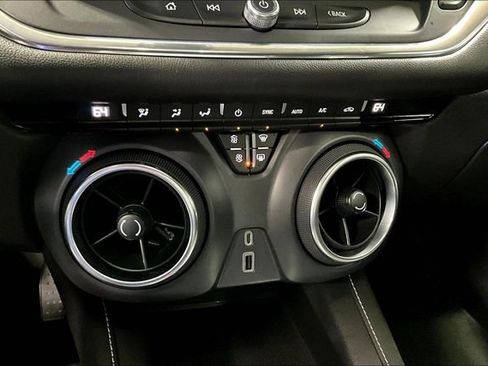 Certified 2023 Chevrolet Blazer LT AWD/4WD image 14