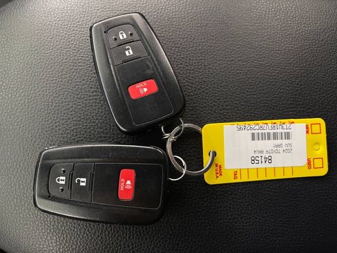 Certified 2024 Toyota RAV4 XLE FWD image 24