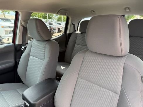 Used 2022 Toyota Tacoma SR w/ SR Convenience Package RWD image 12