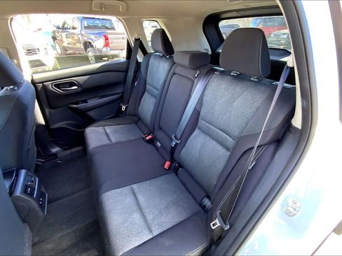 Used 2024 Nissan Rogue SV image 20