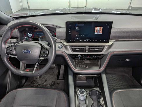 Certified 2025 Ford Explorer ST AWD/4WD image 18