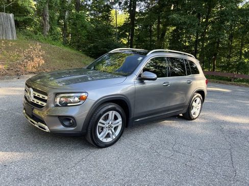Used 2020 Mercedes-Benz GLB 250 4MATIC image 4