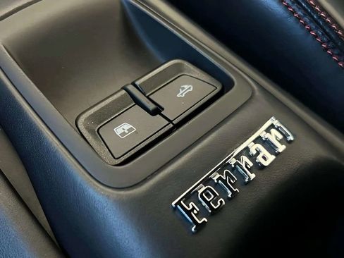 Used 2021 Ferrari F8 Tributo image 13