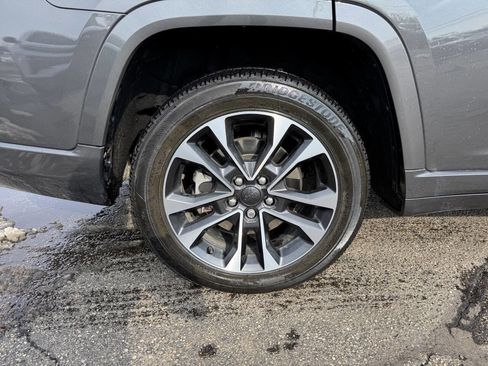 Used 2023 Jeep Grand Cherokee L Overland w/ MOPAR Finishing Package image 7