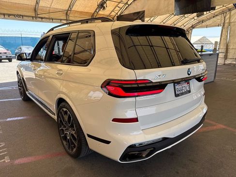 Used 2024 BMW X7 xDrive40i w/ M Sport Package AWD/4WD image 5