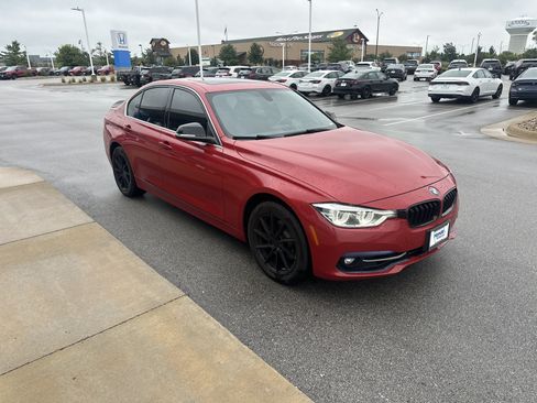 Used 2017 BMW 330i xDrive Sedan AWD/4WD image 6