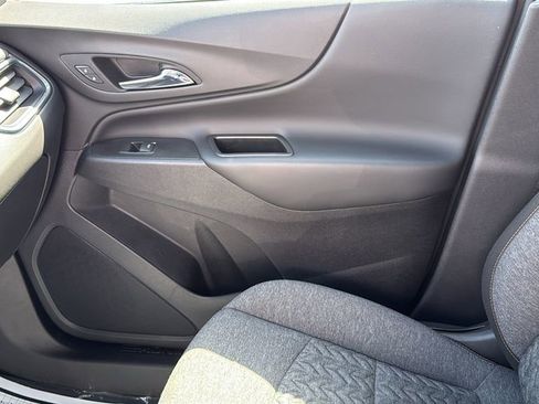 Used 2022 Chevrolet Equinox LT AWD/4WD image 21